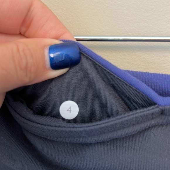 Lululemon Groove Crop Reversible Pants in Coal / Royalty / Royalty Space Dye - Picture 10 of 16